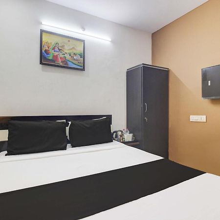 Oyo Flagship Lotus Guest Grand Inn Hyderabad Exterior photo